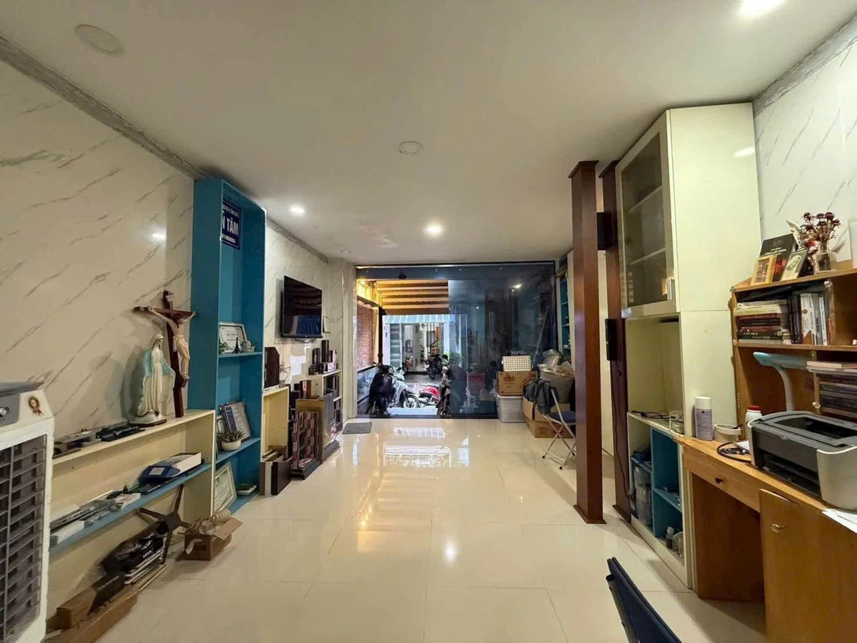 Bán gấp nhà 3 tầng 64,9m² ô tô tận nhà, 2 mặt tiền, Phước Tân, Nha Trang - Ảnh thu nhỏ 3