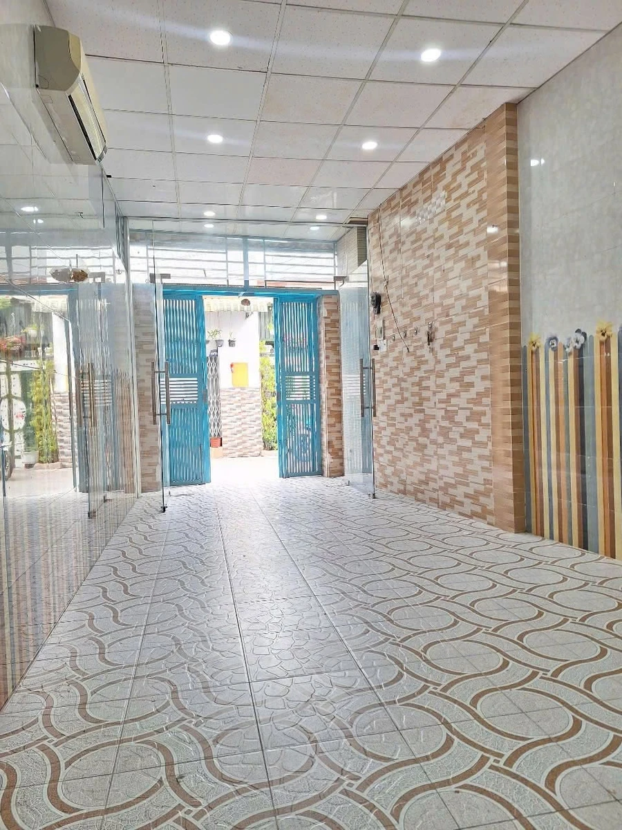 Bán nhà HXH 2 tầng 100m² Đông Hưng Thuận Quận 12, 6 phòng cho thuê, giá 6,5 tỷ - Ảnh thu nhỏ 2