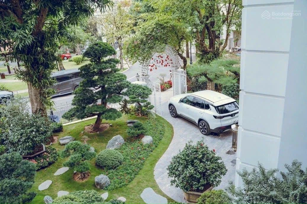 Bán gấp biệt thự Ciputra 230m2 mặt đường 30m, liên hệ: 0963 213 *** - Ảnh 1