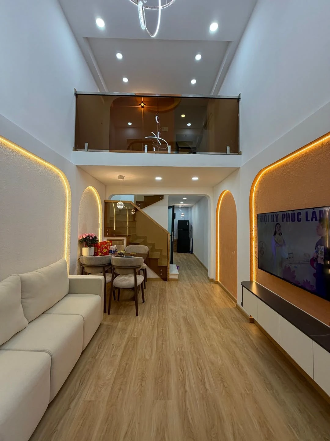 Nhà bán 4 tỷ, 4 tầng 4 PN, 30 m², Bình Thạnh - Ảnh 1