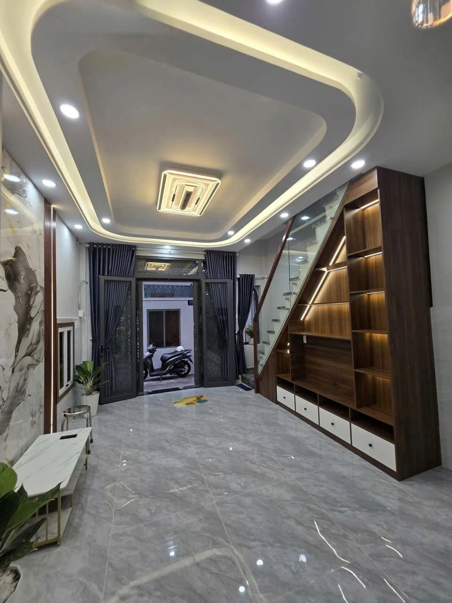 Bán nhà Lê Ngã 4,2x7m trệt lầu 2PN 2WC nội thất cao cấp giá 4,95 tỷ, Tân Phú - Ảnh thu nhỏ 2