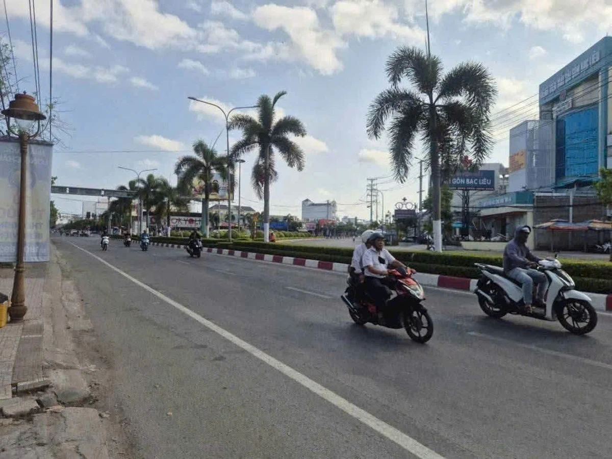 Bán nhà mặt tiền Trần Phú, Bạc Liêu, Cà Mau 9.9 tỷ - Ảnh thu nhỏ 3