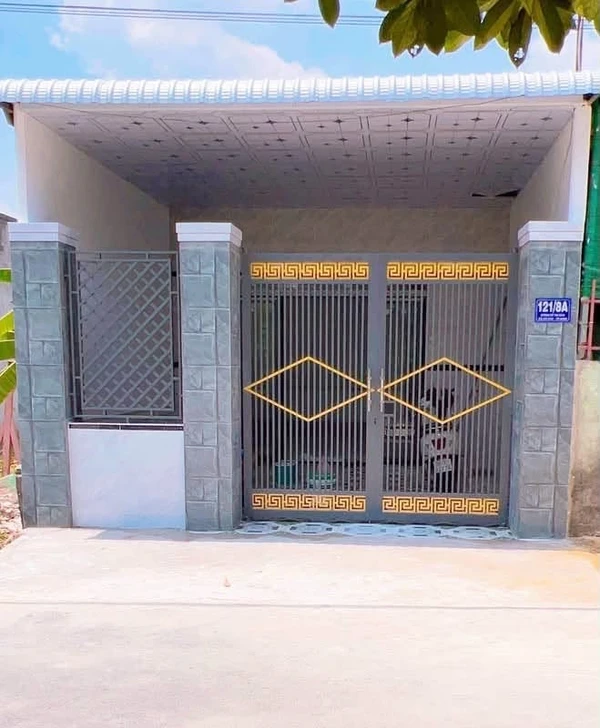 Bán nhà lầu 3PN Long Khánh gần khách sạn Happyson 105m² 2.3 tỷ nhaletrongtan