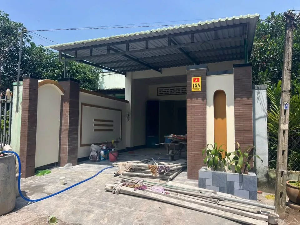 Bán nhà 2PN 120m2 có sổ hồng tại Long Hoa, Tây Ninh - Ảnh 1