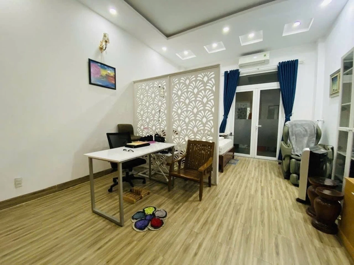 Bán nhà 3 tầng 84m² mặt tiền KDC D2D Biên Hòa 8,379 tỷ - Ảnh thu nhỏ 4
