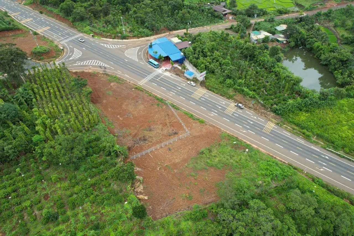 Bán 1,4 sào đất mặt tiền đường tránh Đông, xã Ea Kao, Đắk Lắk giá 3,2 tỷ - Ảnh 1