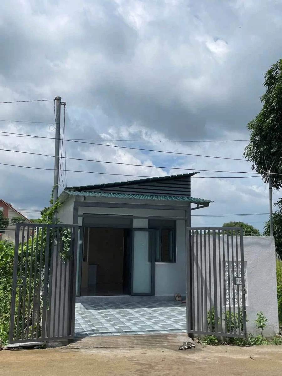 Bán nhà mới 2 tầng 60m² nội thất cao cấp Hải Châu ngatubayhien - Ảnh 1