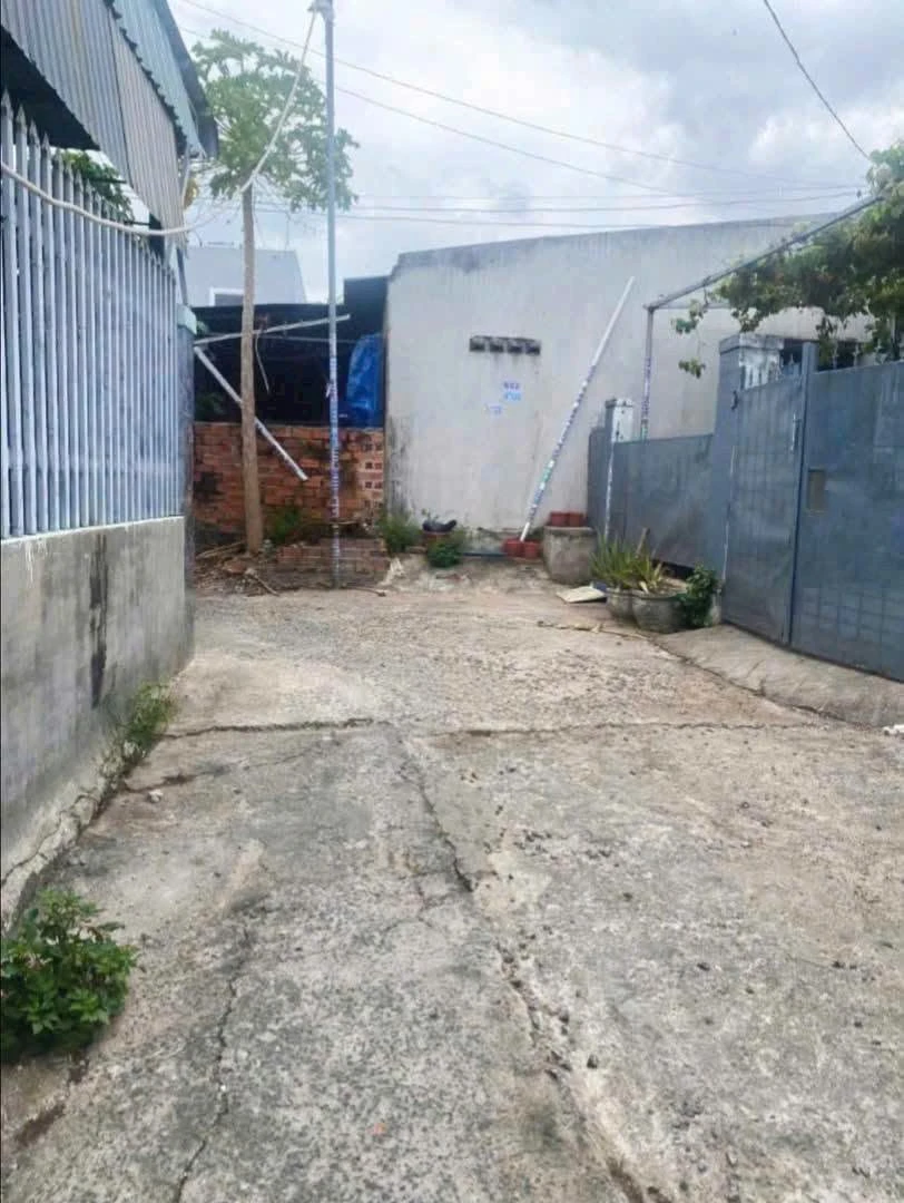 Bán đất 100m² Phan Thiết, sổ riêng, giá 660 triệu - Ảnh 1