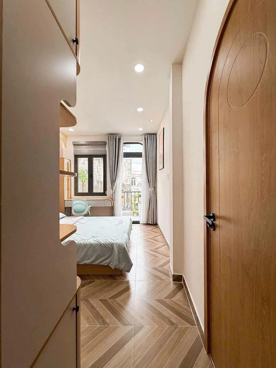 Bán nhà 48m2 1 trệt 1 lầu sân thượng, 3 phòng ngủ, tặng full nội thất, Bình Thạnh - Ảnh thu nhỏ 4