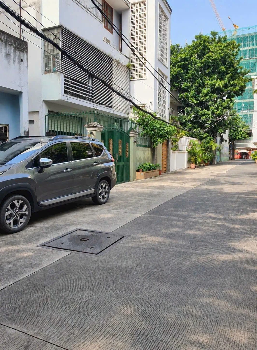 Bán nhà 5 tầng hẻm xe hơi 48 Hồ Biểu Chánh, Phú Nhuận, ngang 4.5m, giá hơn 10 tỷ - Ảnh thu nhỏ 3