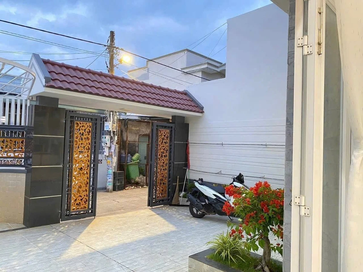Bán nhà mái Nhật 198,7m2, 3PN, Phường Phước Nguyên, TP Bà Rịa, giá 5,9 tỷ - Ảnh 1
