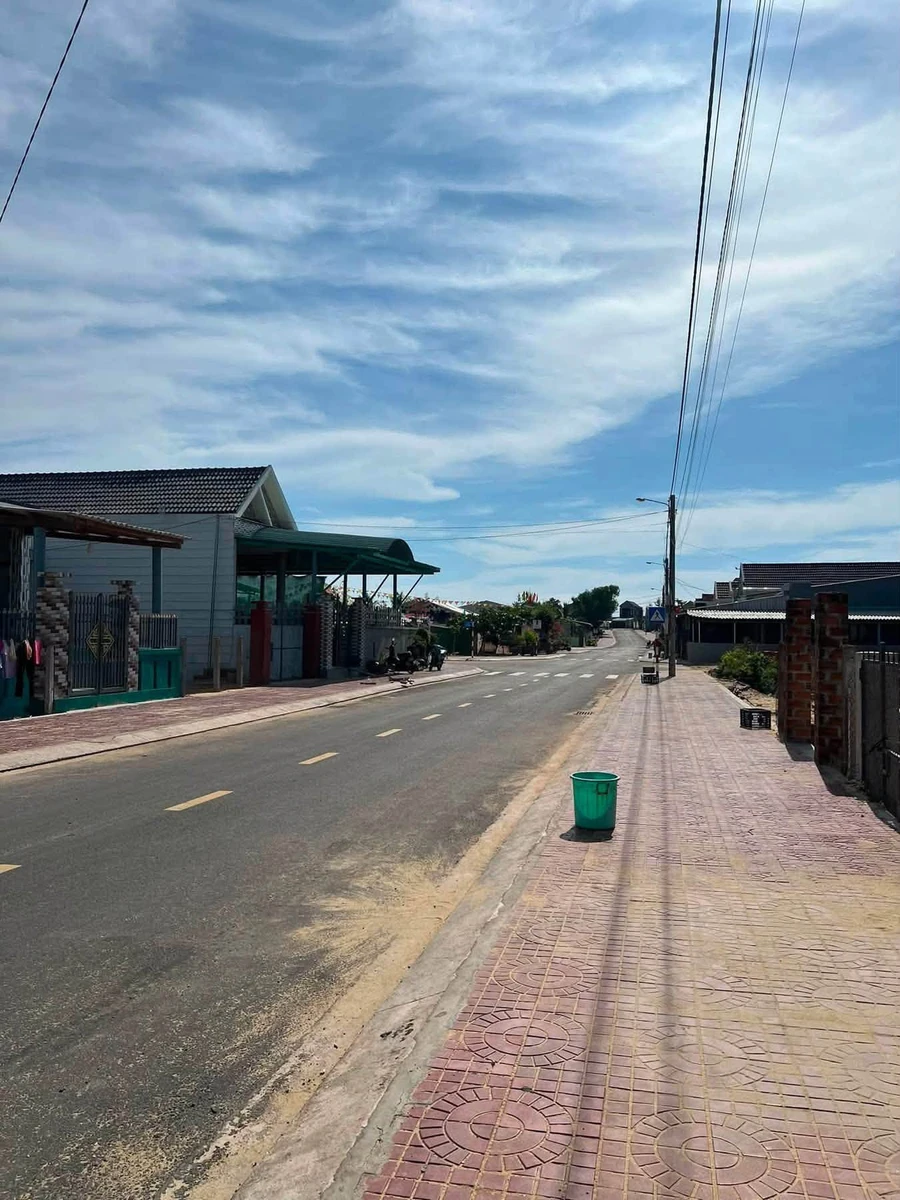 Bán nhà mặt tiền đường 639, 178.6m2, Hồ Chí Minh - Ảnh thu nhỏ 2