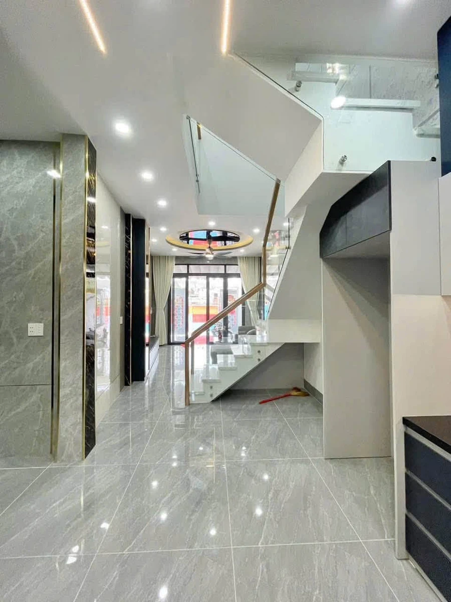 Bán nhà 1 trệt 1 lầu 4 PN 160m2 Quận 1 giá 3.65 tỷ - Ảnh thu nhỏ 5