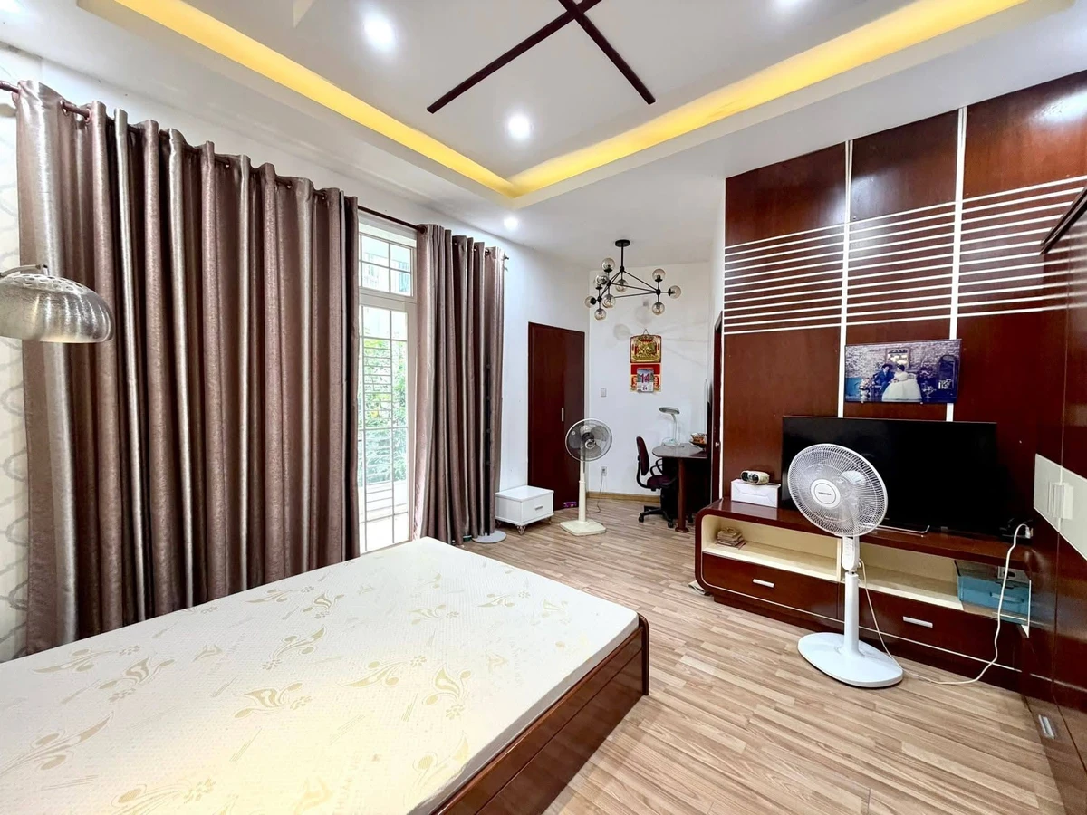 Bán nhà 3 tầng 92m2, 4 PN Phú Nhuận, 9,5 tỷ - Ảnh thu nhỏ 2