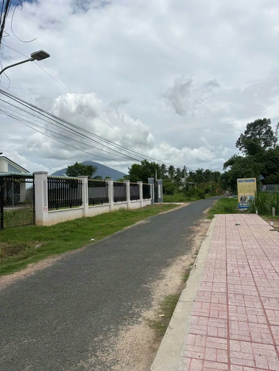 Bán đất nền lô góc 2 mặt tiền đường Chu Văn An, Dương Minh Châu, Tây Ninh giá 359 triệu - Ảnh thu nhỏ 3