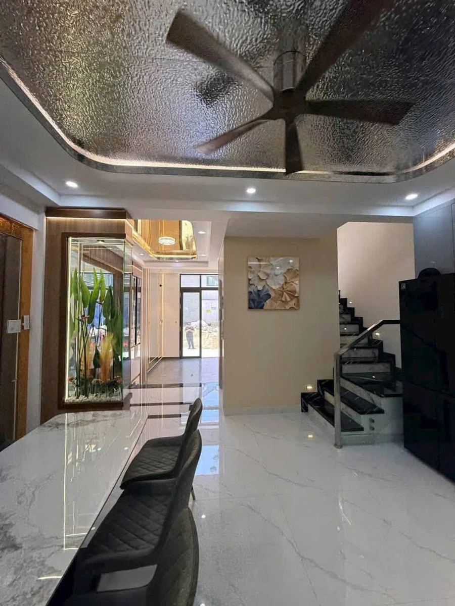 Bán nhà mặt tiền 6 tầng 291m², Phú Thuận, Quận 7 - Ảnh thu nhỏ 4