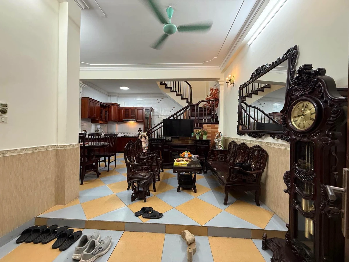 Bán nhà phố 40m² 3 PN Ngọc Khánh, Hà Nội giá 9 tỷ - Ảnh 1