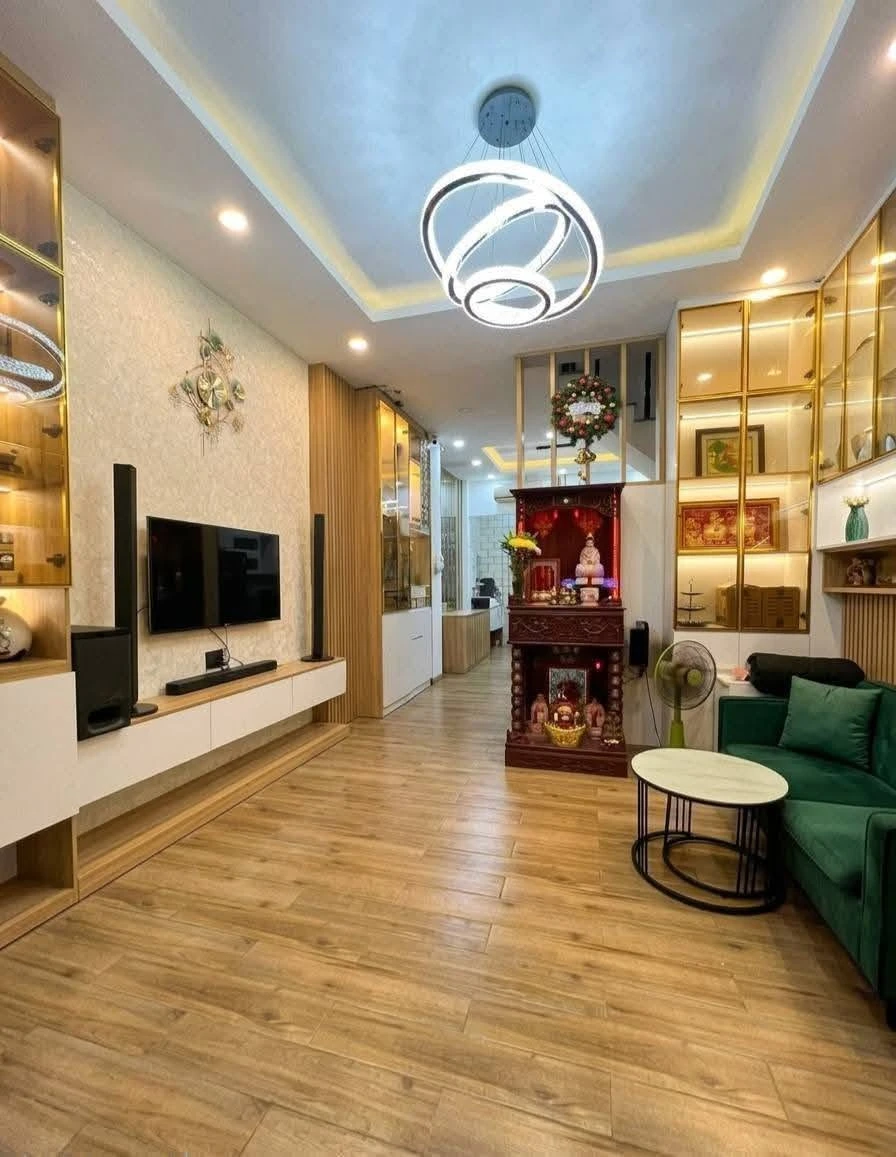 Bán nhà 5PN 4WC 4 tầng, 37,8m², Quận 8, gần mặt tiền - Ảnh thu nhỏ 2