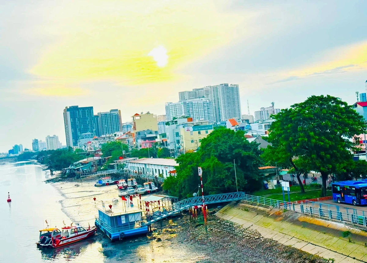 Bán nhà 2 tầng, 2PN 50m² Quận 4 gần Cầu Nguyễn Khoái 4,9 tỷ - Ảnh thu nhỏ 4