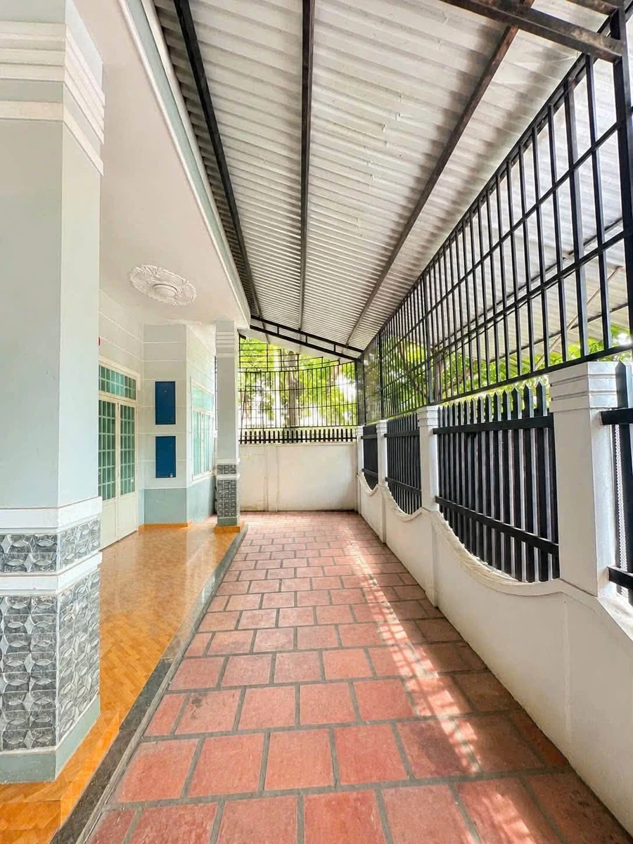 Bán nhà góc 2 mặt tiền Trần Văn Phụ, 12,3x16m, 4 phòng ngủ, giá 17,5 tỷ, Buôn Ma Thuột - Ảnh thu nhỏ 4