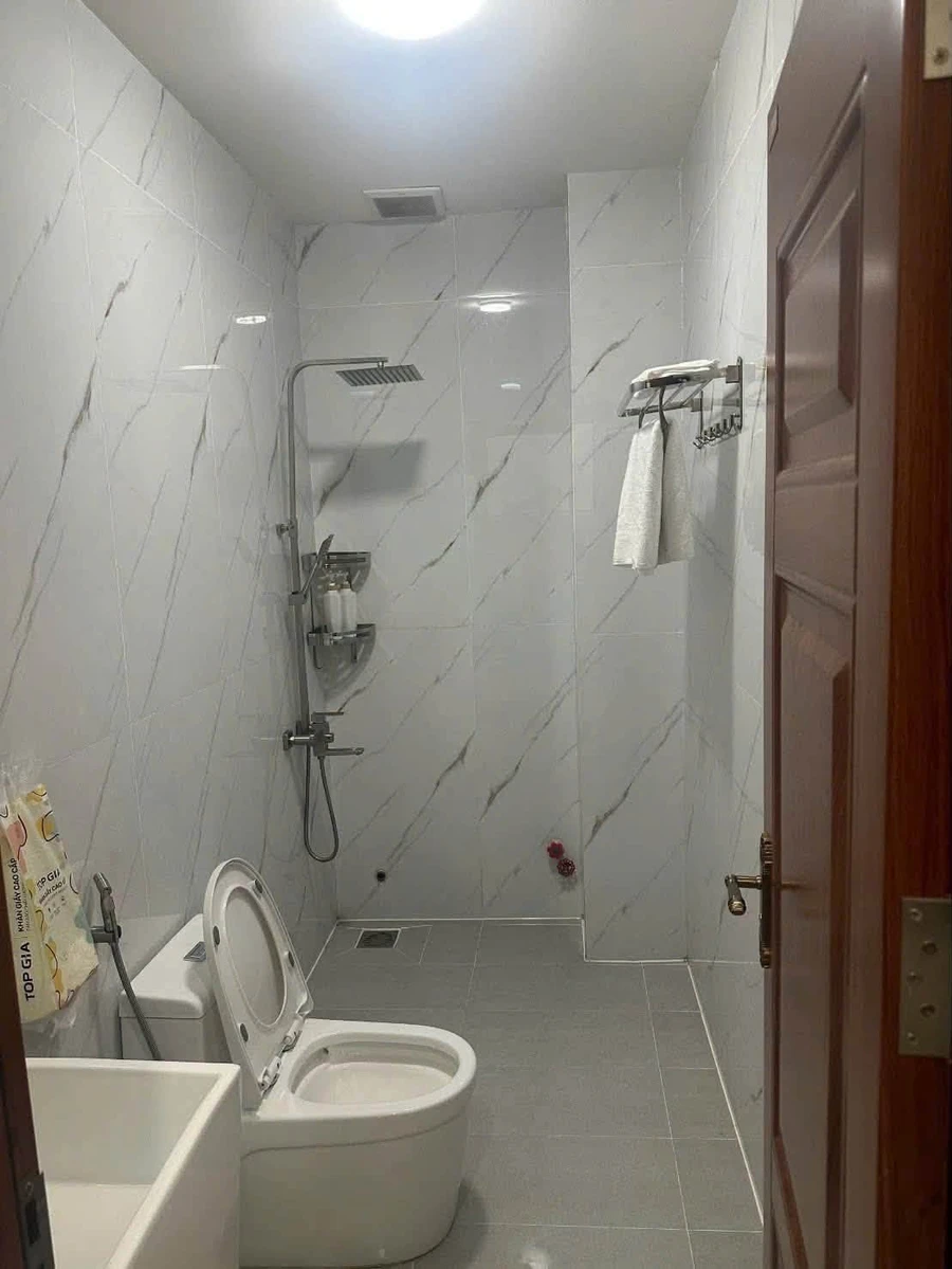 Bán khách sạn mặt tiền Nguyễn Thị Tồn 10 phòng 12 tỷ - Ảnh thu nhỏ 5