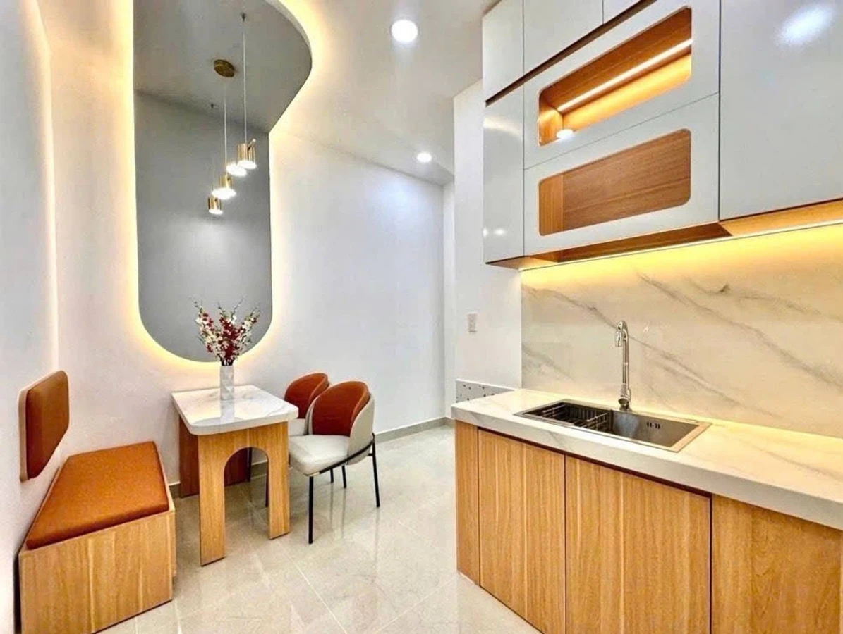 Bán nhà 2PN 32m2 gần Vòng xoay Hàng Xanh 5.45 tỷ - Ảnh thu nhỏ 3