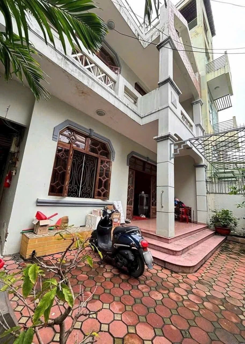 Bán biệt thự 3 tầng 172m² Cách Mạng Tháng 8, Quận 10 - Ảnh thu nhỏ 3