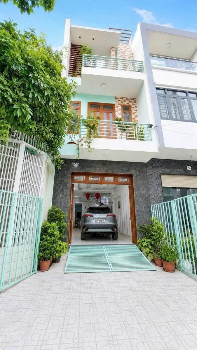 Bán nhà 1 trệt 2 lầu 73m2 Phường Tân Hiệp - Ảnh 1