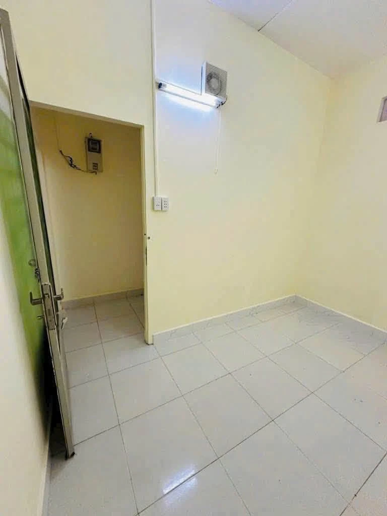 Bán nhà 2 tầng 70m² Phú Nhuận 5 tỷ, sổ vuông, cho thuê 13tr/tháng - Ảnh thu nhỏ 2