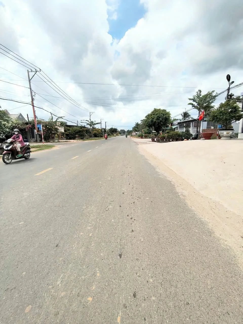 Bán nhà gác lửng mặt tiền Nguyễn Văn Linh, Tây Ninh 165m2, 3PN, 2.58 tỷ - Ảnh 1