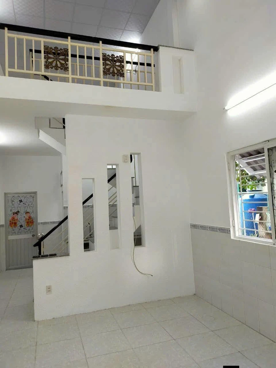 Bán nhà Bình Chánh 52m² 2 phòng 1 tỷ 450 triệu - Ảnh thu nhỏ 4