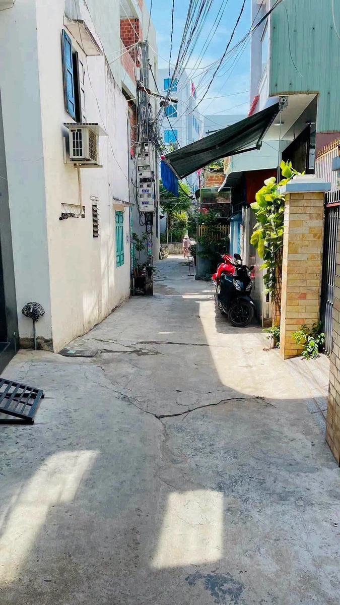 Bán nhà 2 tầng 40m2 đường Võ Mười, gần biển Quy Nhơn - Ảnh thu nhỏ 2