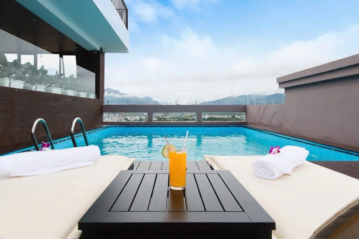 Bán khách sạn 73 phòng 20 tầng 3700m2 Nha Trang - Ảnh thu nhỏ 4