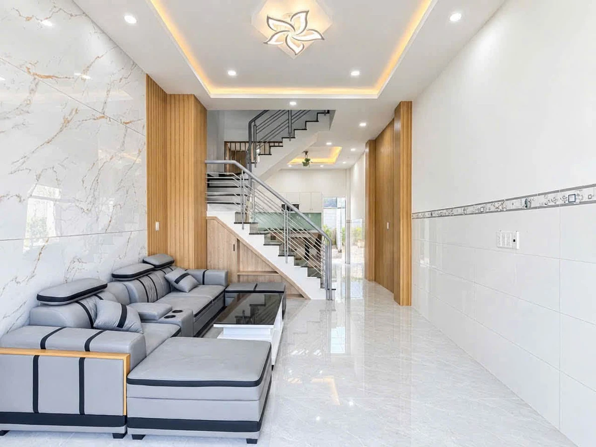 Bán nhà 4 tầng 65m² 4PN 6WC đường nhựa 8m tại Tam Bình, Thủ Đức giá 5,6 tỷ - Ảnh thu nhỏ 2