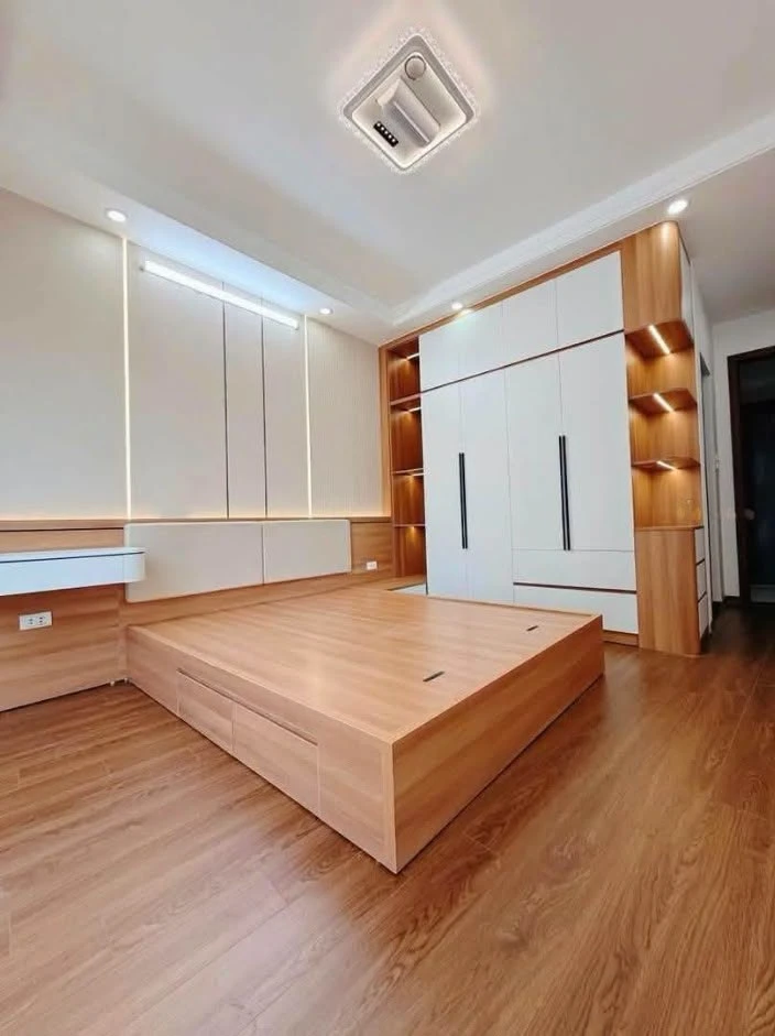 Bán nhà khu Bàu Cát Tân Bình 43m2, 3PN, ô tô đỗ cửa, giá 5 tỷ - Ảnh thu nhỏ 2