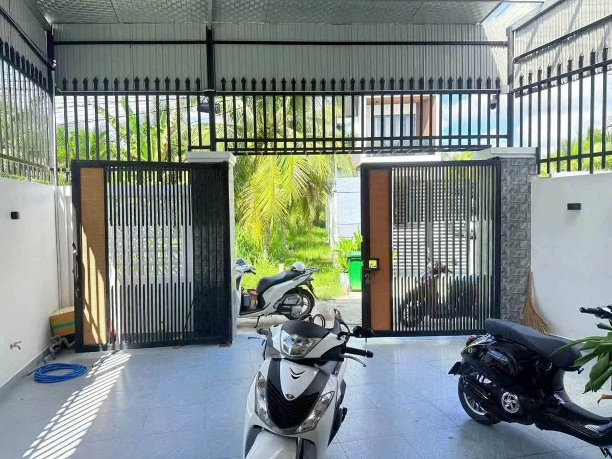 Bán nhà 3 phòng ngủ, 185m2 tại Bến Tre, 1 tỷ 990 triệu - Ảnh thu nhỏ 2