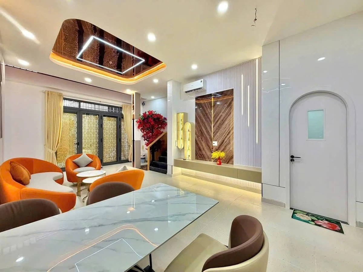 Bán nhà trệt 2 lầu sân thượng 4PN 5WC full nội thất gần Nơ Trang Long, Bình Thạnh giá 6,94 tỷ - Ảnh thu nhỏ 3