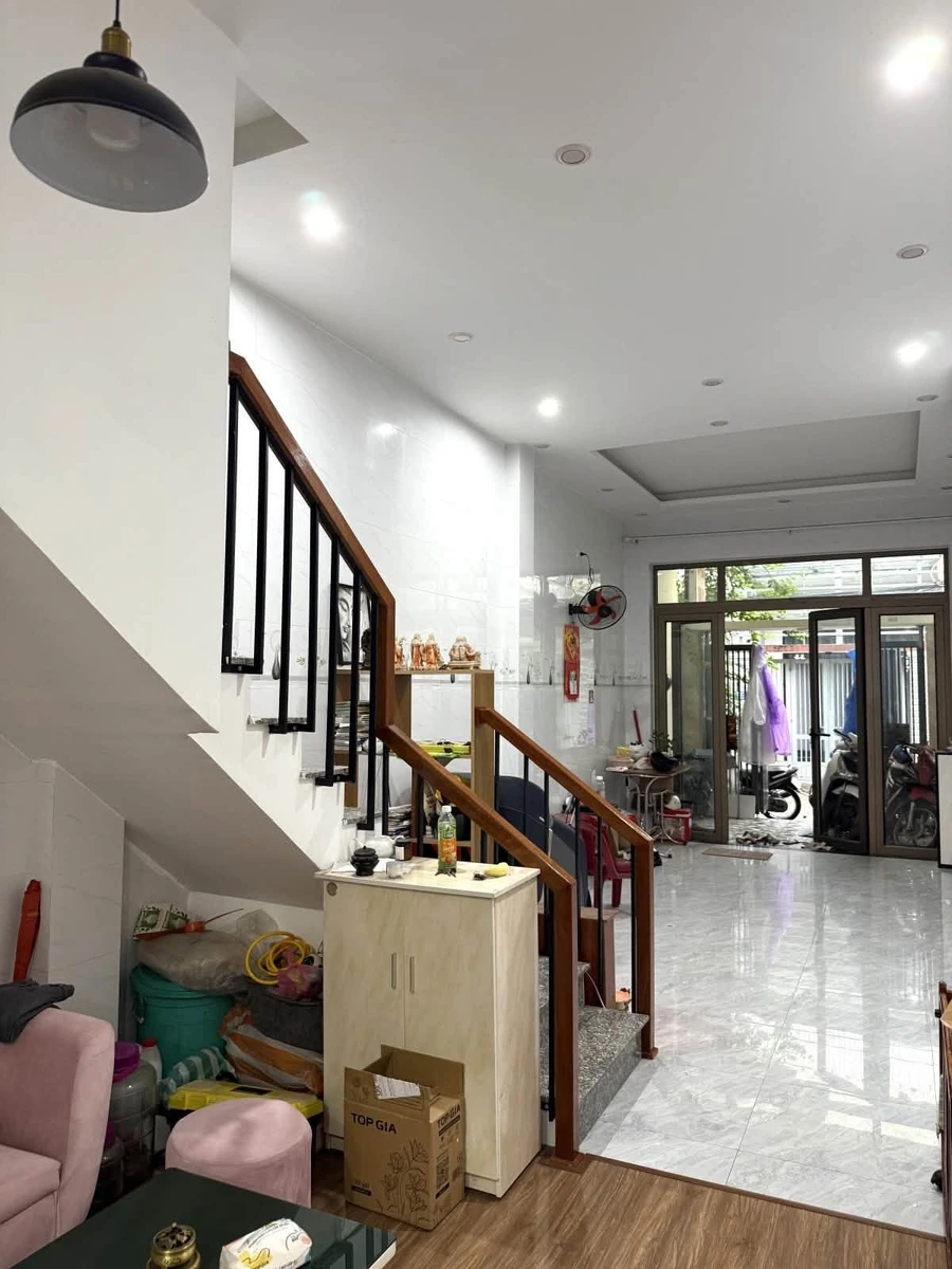 Bán nhà 70m2 3 tầng 6PN Hồ Quý Ly, giá 4.5 tỷ - Ảnh thu nhỏ 2