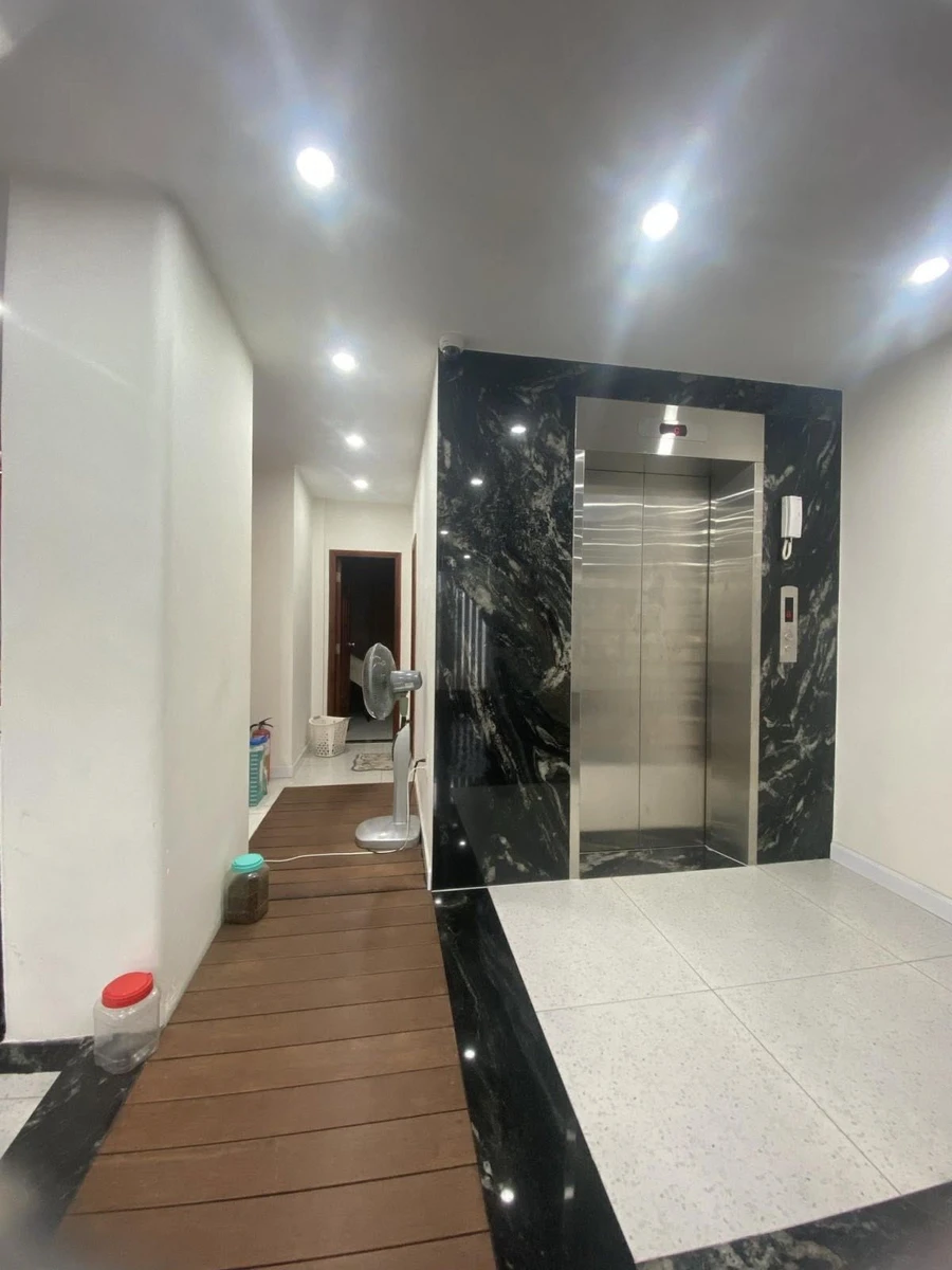Bán nhà 5 tầng 83m² thang máy Phú Nhuận 15 tỷ - Ảnh thu nhỏ 4