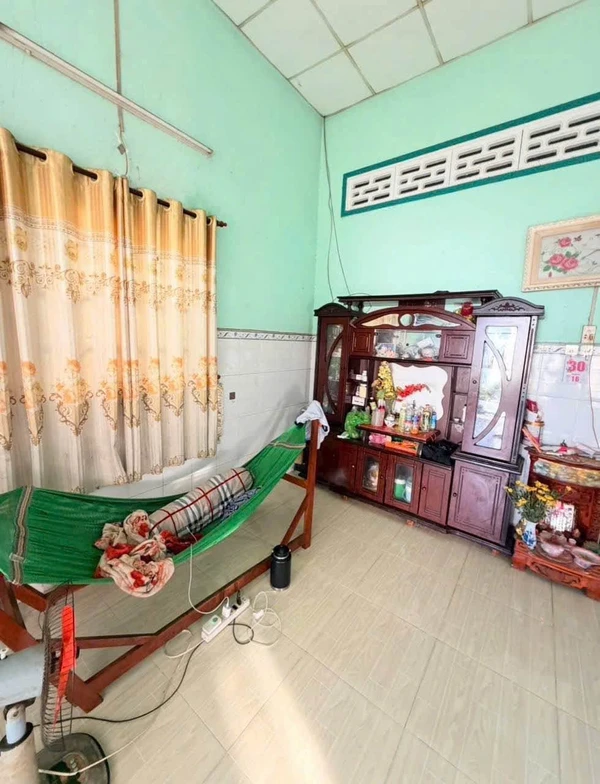 Bán nhà cấp 4 Bến Lức Long An 100m² sổ hồng 2 tỷ
