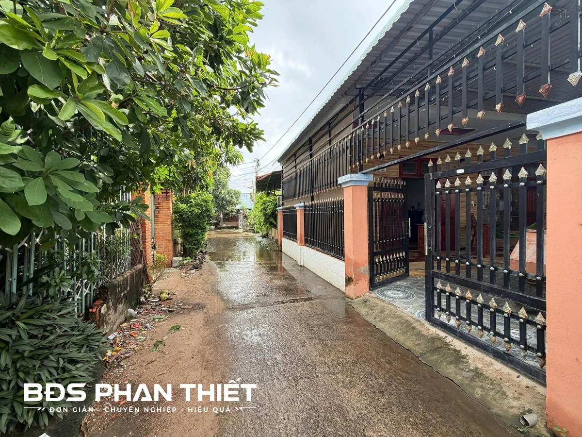 Bán đất mặt tiền 10m Phú Long, Phan Thiết, 246 m², 1 tỷ 400 triệu - Ảnh thu nhỏ 3