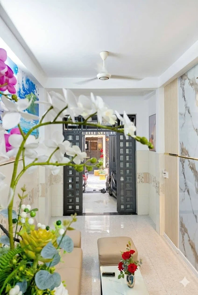 Bán nhà hẻm xe hơi 40m2, 4 phòng ngủ Phường 10, Tân Bình - Ảnh thu nhỏ 3