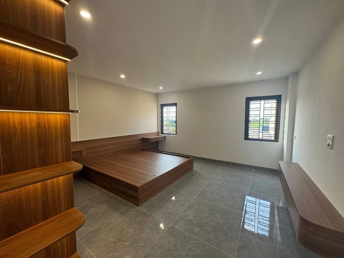 Bán nhà 61m² 4 phòng ngủ ô tô đỗ cửa, Bình Chánh - Ảnh thu nhỏ 5