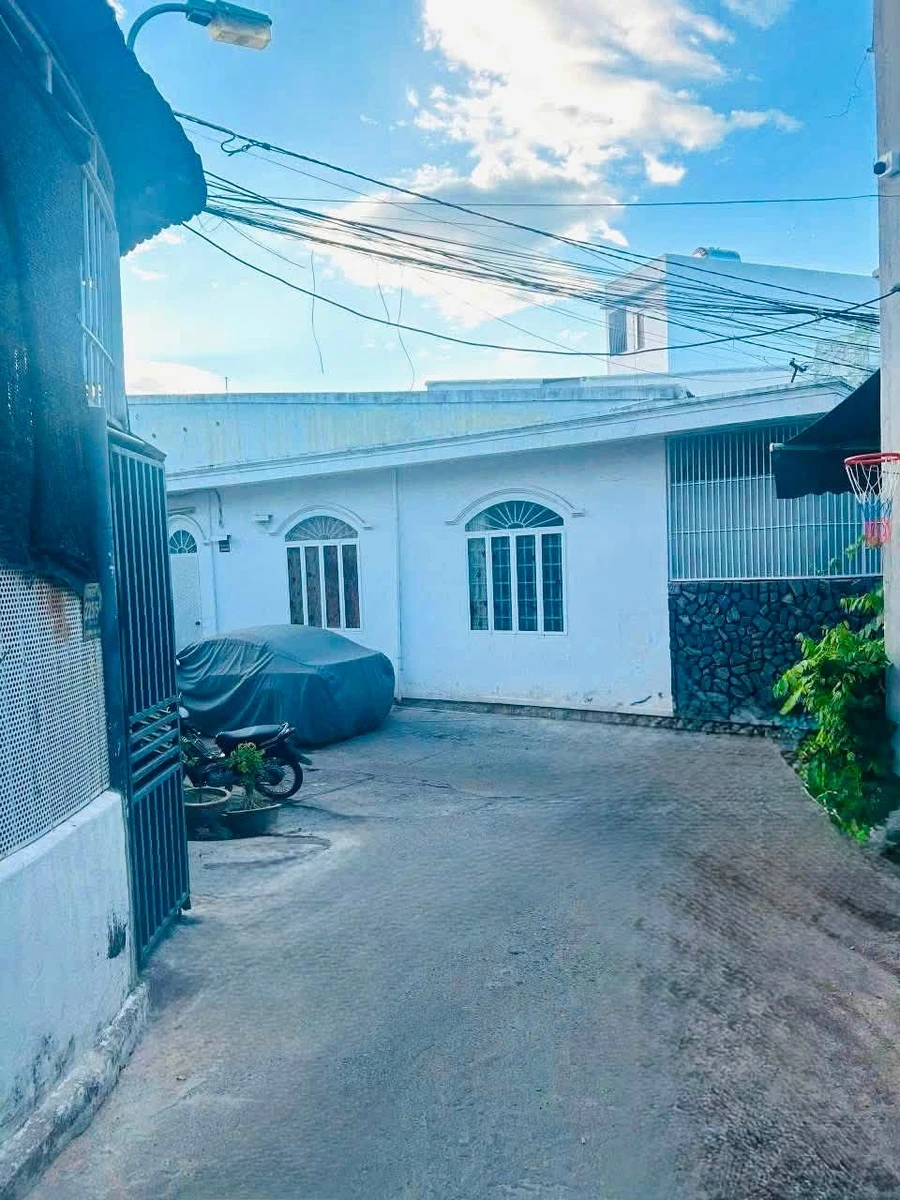 Bán nhà hẻm 4m Bến Vân Đồn Q4 40m² 6,98 tỷ - Ảnh thu nhỏ 3