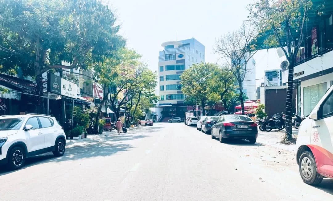 Bán nhà 3 tầng mặt tiền Ngô Tất Tố, Đà Nẵng, 90m² - Ảnh thu nhỏ 2