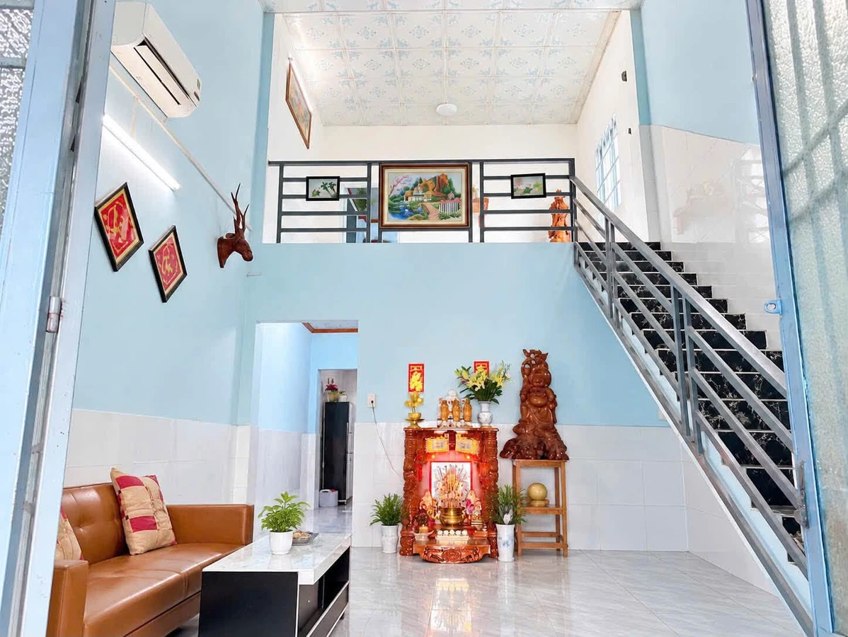Bán nhà Tân Hạnh 120m² 3 phòng ngủ, 2.4 tỷ - Ảnh 1