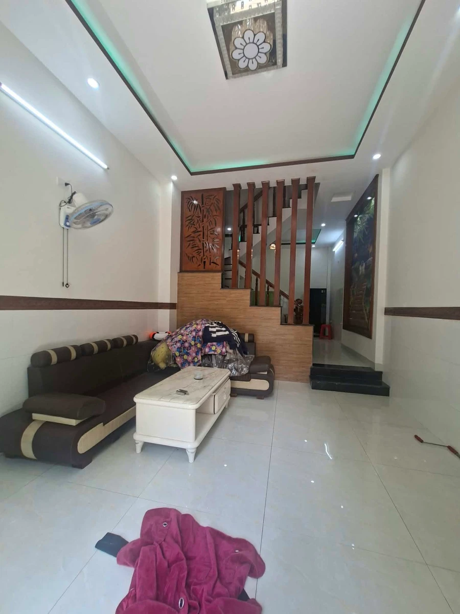 Bán nhà mặt tiền 40m² 3 tầng gần biển Ghềnh Ráng, Quy Nhơn - Ảnh thu nhỏ 2