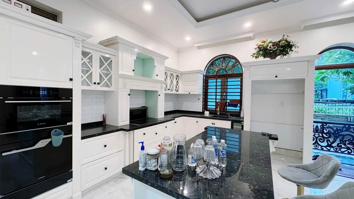 Biệt thự tân cổ điển Phú Mỹ An, Huế, 3 PN, 316m², 17 tỷ - Ảnh 1