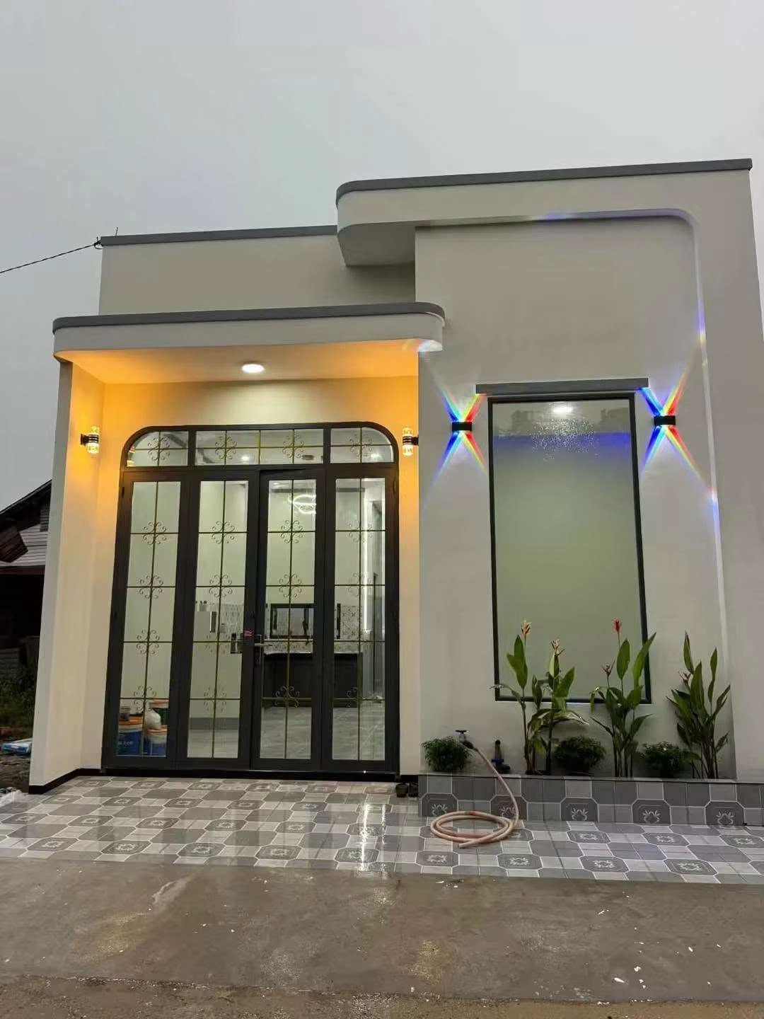 Bán nhà xây mới 100% 6x9, 2 phòng ngủ, giá 990 triệu, đường Nguyễn Văn Linh - Ảnh 1