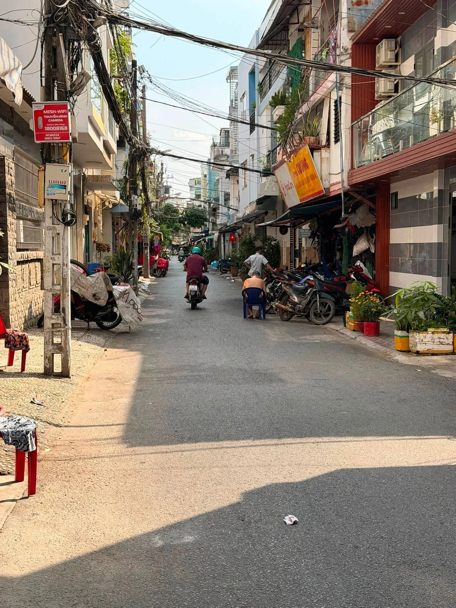 Bán nhà mặt tiền kinh doanh Lạc Long Quân, Q11, 6.3x3m, 4.7 tỷ - Ảnh thu nhỏ 2